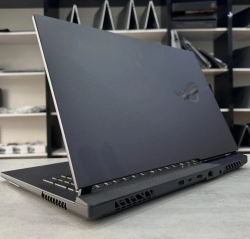 Asus ROG Strix G15 AMD Ryzen 7 5800H 16 Go de RAM 1 To SSD NVMe 15,6 pouce 144Hz GeForce RTX 3050 Ti