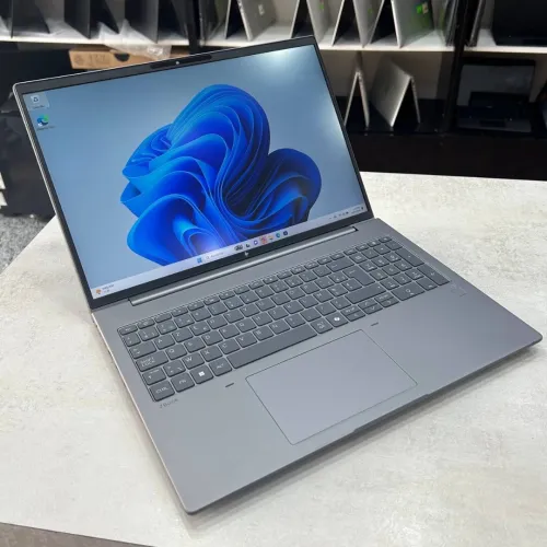 Hp ZBook X G1 i16 16 pouce workstation Ultra 9 285H 32 Go DDR5 512 Go SSD NVMe NVIDIA RTX PRO 1000 AI Boost intégré