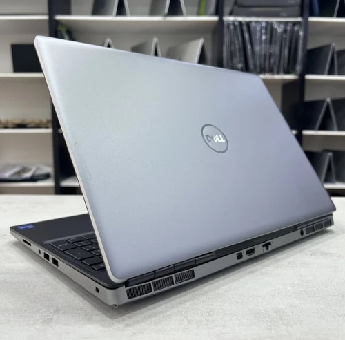 Dell Precision 7560 15,6  i7-11850H 16 Go de RAM DDR4  512 Go SSD NVMe NVIDIA RTX A2000 4 Go GDDR6
