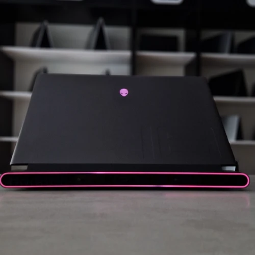 Alienware M18 R2 i9 14900HX 64 Gb 2 To SSD  RTX 4090 16 Gb