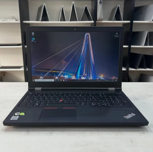 Lenovo ThinkPad Workstation P15 15,6 i7 10850H 32 de RAM DDR4 1to ssd nvme Nvidia rtx 3000 6go GDDR6