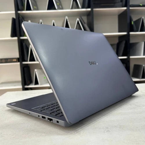 Dell Precision 16 Pro Max 16 pouce Ultra 9 285H 32 Go DDR5 1 To SSD NVMe RTX PRO 2000 8 Go GDDR6