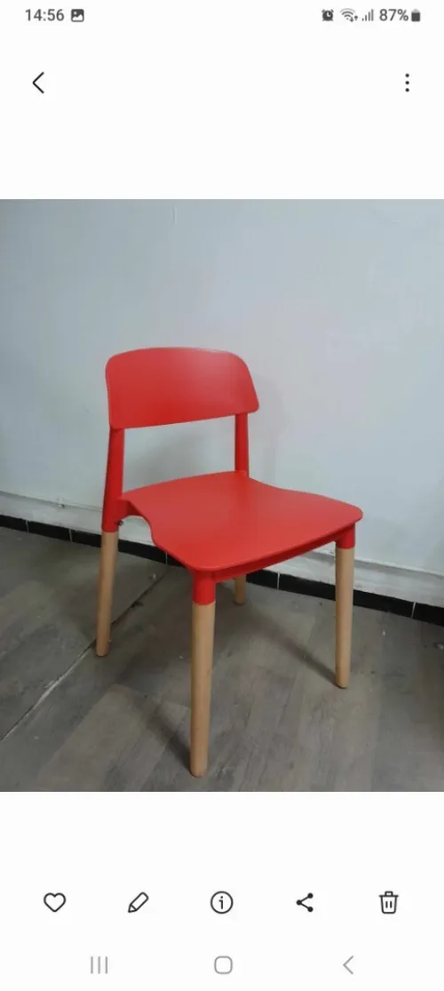 Chaise tulip