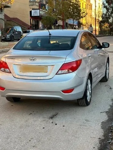 Hyundai Accent RB  4 portes 2017 GL+