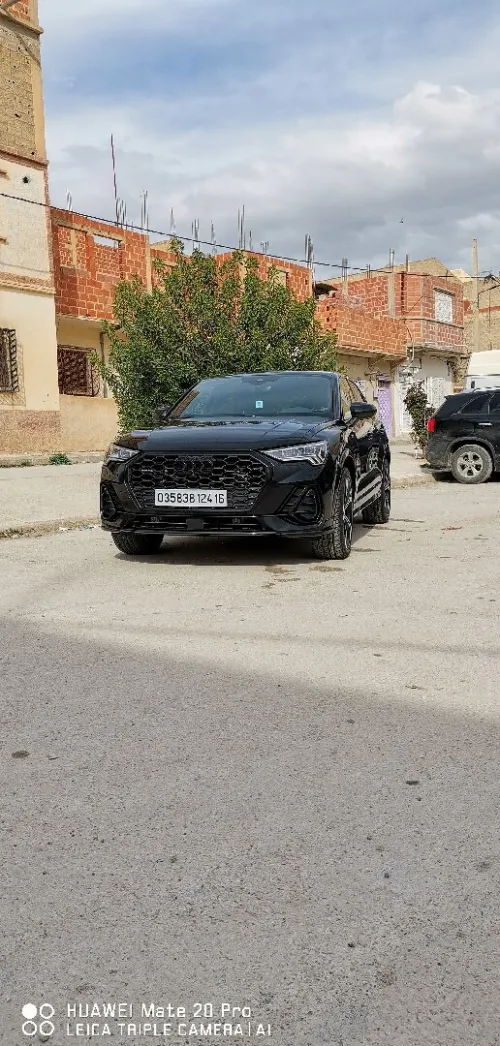 Audi Q3 2024 S line quattro
