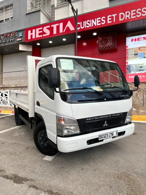 Mitsubishi Hd72 2016