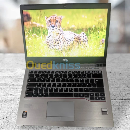 Fujitsu i5 8g 256ssd
