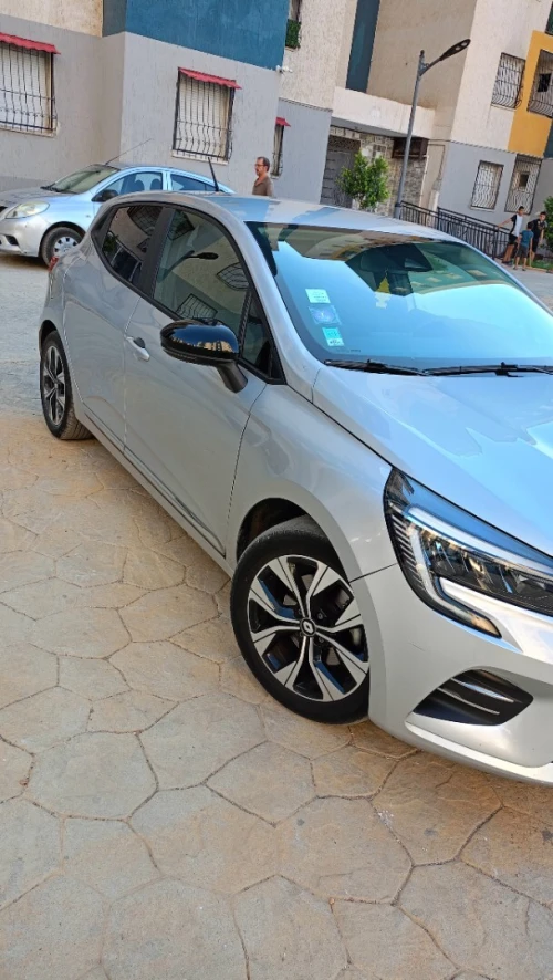 Renault Clio 5  2023 E tech