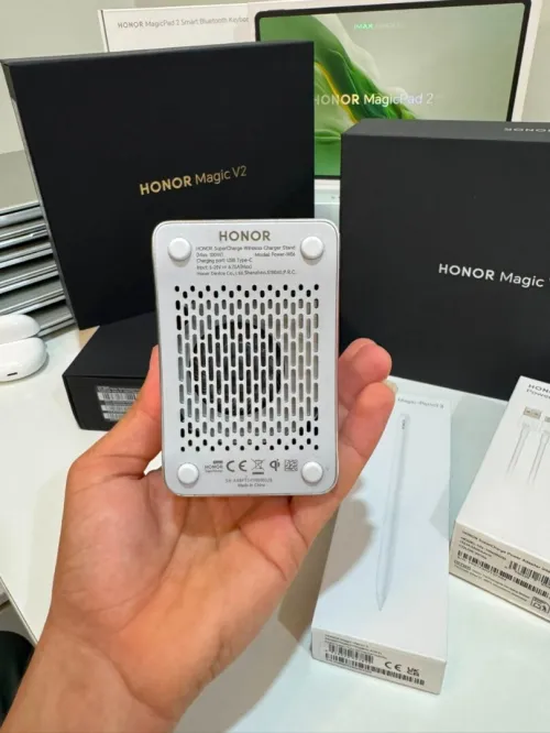 Honor Magic V3 avec chageur sans fil honor V3 512