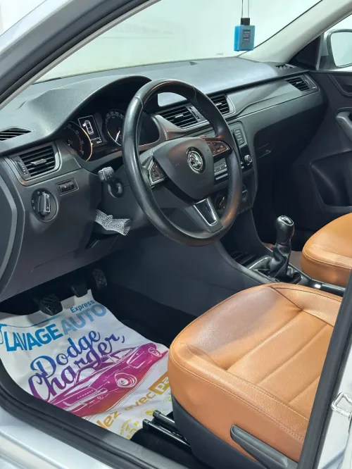 Skoda Rapid 2019 Ambition