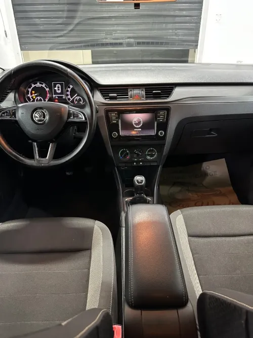 Skoda Rapid 2019 Edition