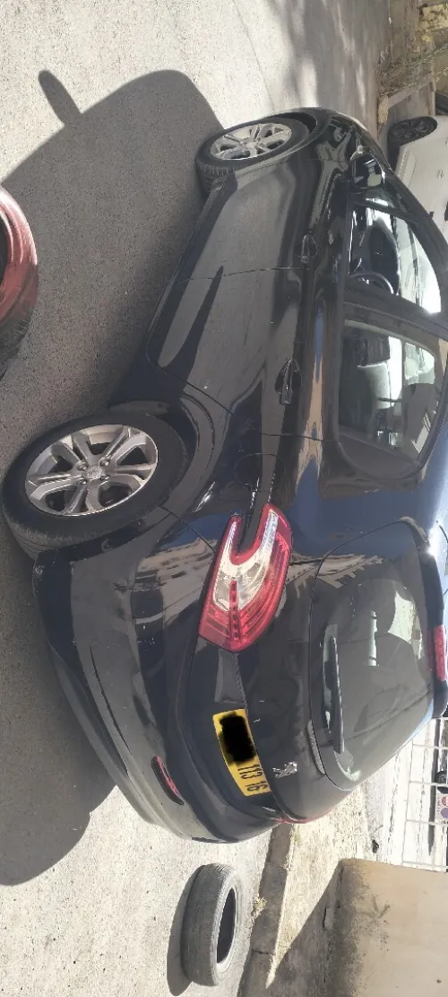 Peugeot 208 2013 Fennec