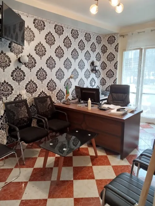 Comptable agréé centre ville lycée lotfi ORAN