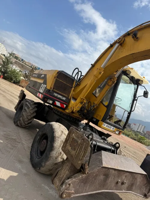 Caterpillar M318 1998