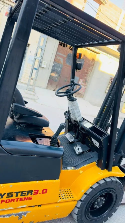 Clark Hyster isuzu 2000