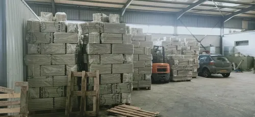 Recyclage et transformation de déchets de papiers en produits finis