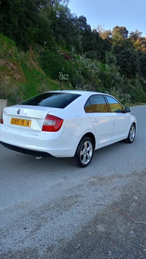 Skoda Rapid 2015 Ambition
