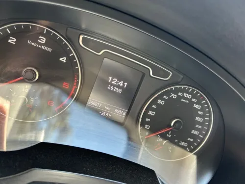 Audi Q3 2013 Off Road