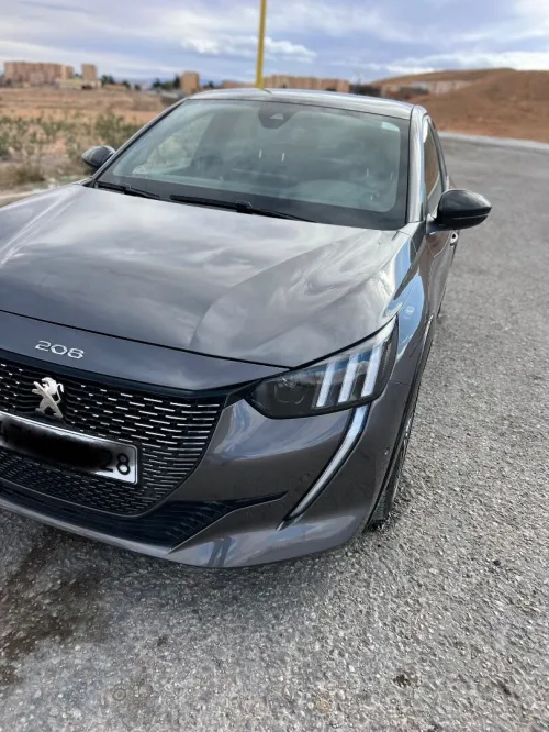 Peugeot 208 2023 GT
