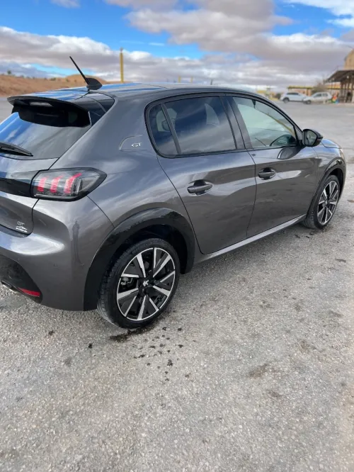 Peugeot 208 2023 GT