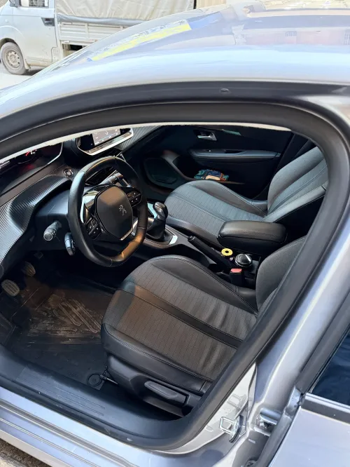 Peugeot 208 2022 Allure