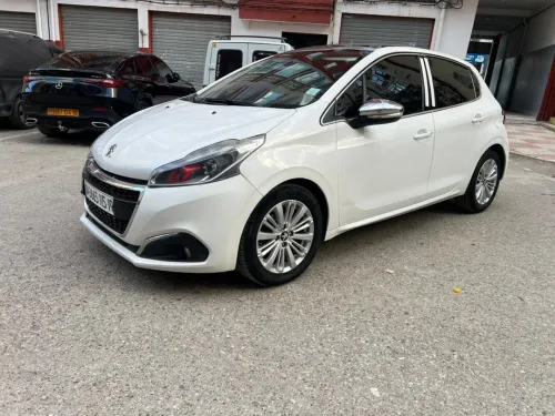 Peugeot 208 2015 Access Facelift