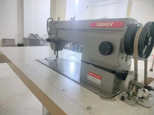 Machine à coudre gemsy