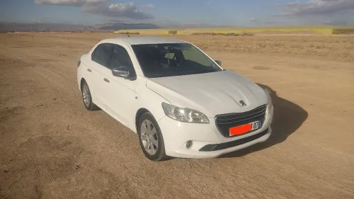 Peugeot 301 2013 Allure