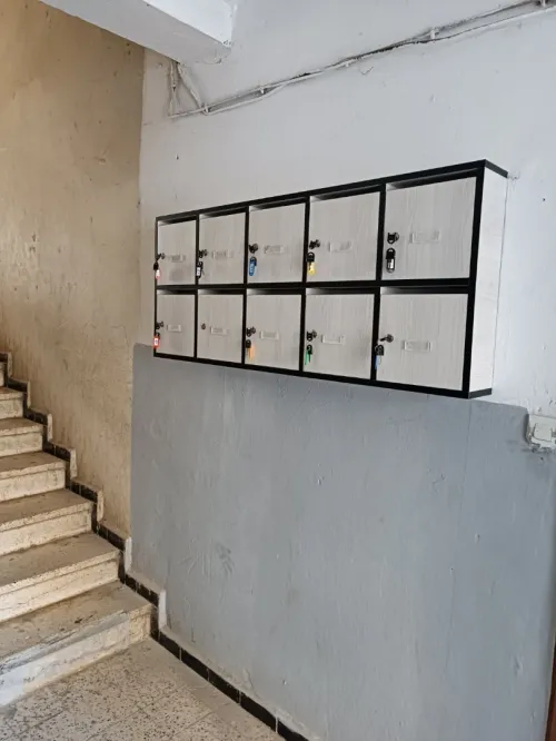 BOÎTES AUX LETTRES COLLECTIVES 