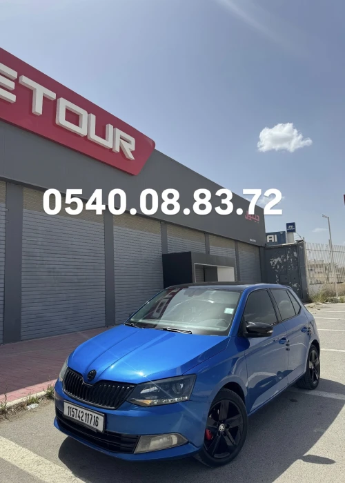 Skoda Fabia 2017 Style (avec toit panoramique)