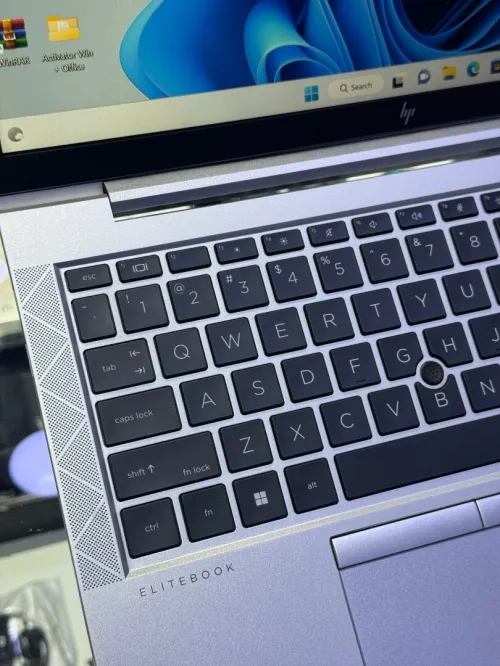 HP Elitebook 845 g8