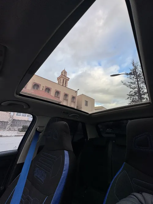 Skoda Fabia 2017 Style (avec toit panoramique)