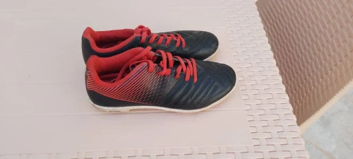 Chaussure de foot, Kipsta (Decathlon). Pointure 32