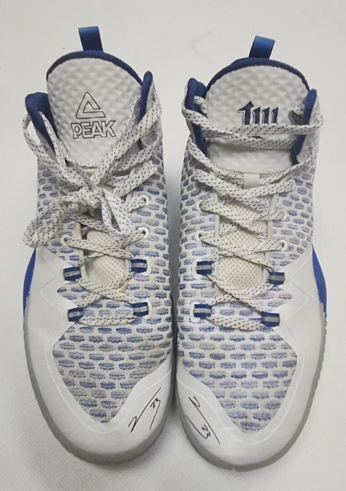 Peak  jordan pointure 42 /       26cm  -