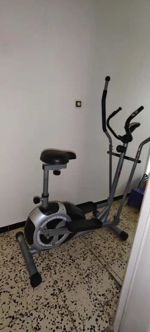 Velo elliptique axion