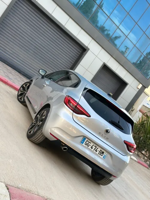Renault Clio 5 2022 Lutecia