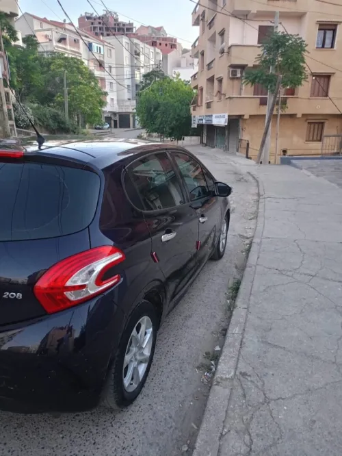 Peugeot 208 2015 Access