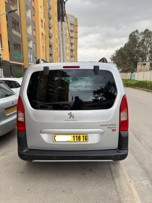 Peugeot Partner 2018 Tepee Outdoor