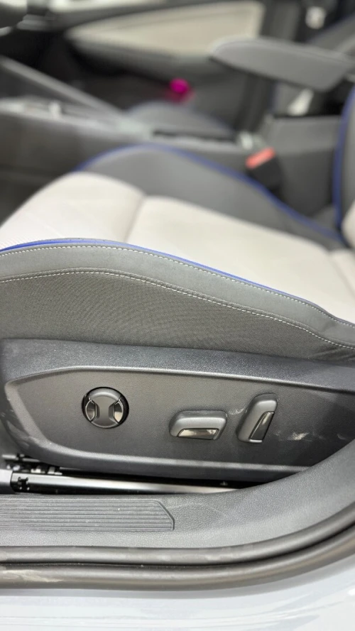 Volkswagen Golf 8 2025 R-Line 50 Years Legend Edition 