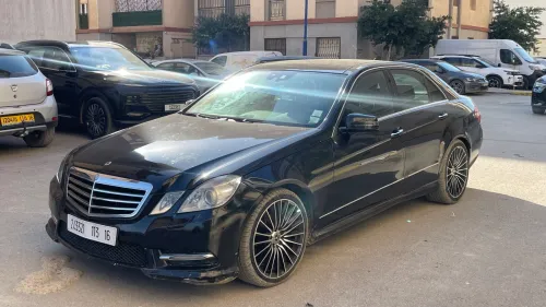 Mercedes Classe E 2013 AVANTGARDE Pack AMG