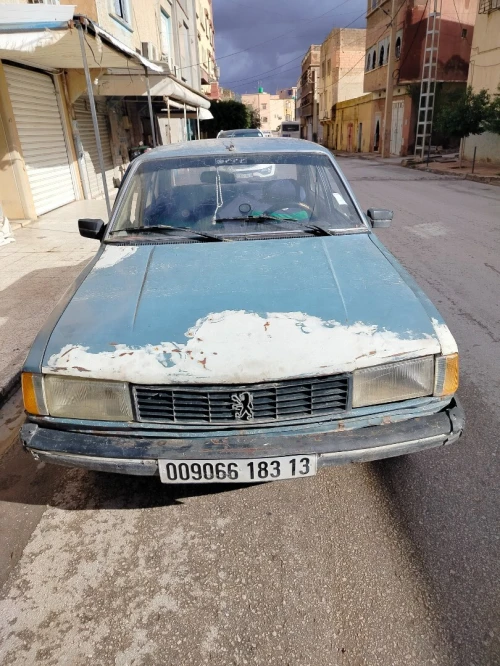 Peugeot 305 1983 