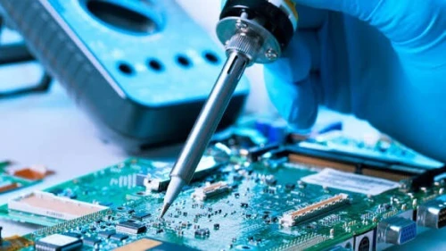 Technicien en électronique réparation tout carte mère et alimentation- industriel