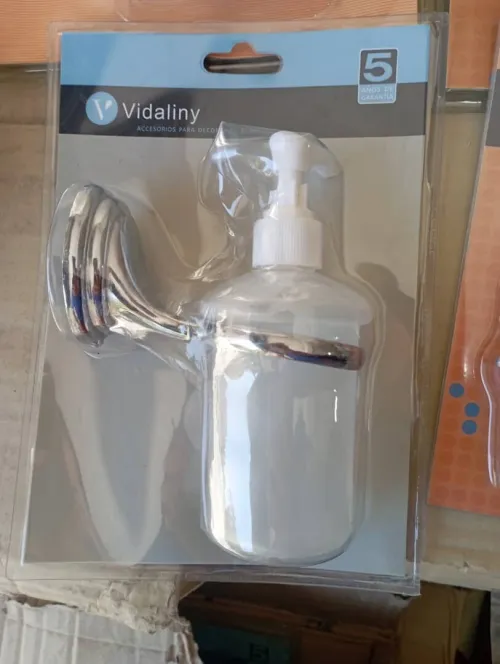 Accessoires de salle de bain arrivé de Spain