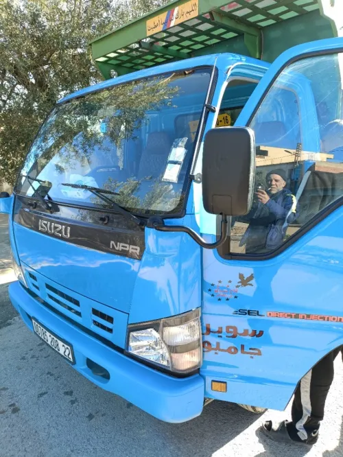 Isuzu faracha NPR faracha 