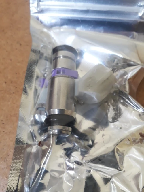injecteur VOLKSWAGEN Polo /  Seat Toledo ibiza  /  Skoda Fabia 1.4 essence انجكتور