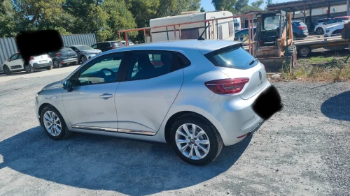 Renault Clio 5 1.6 140 ch 4 cylindres 2022 