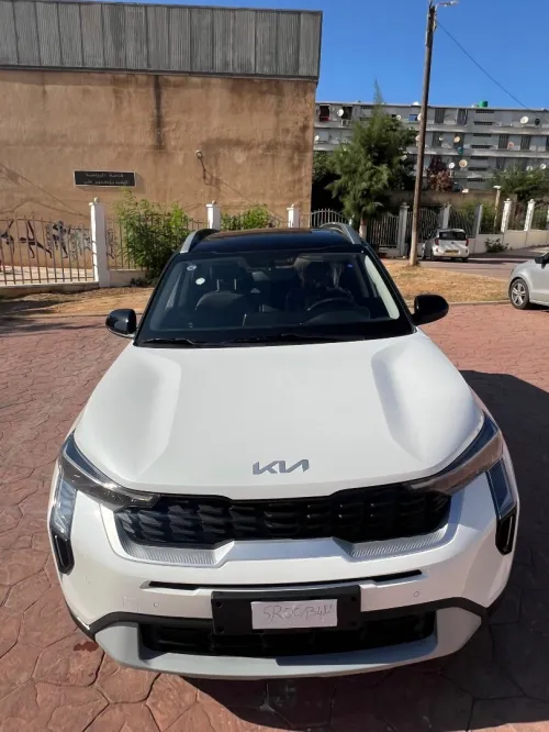 Kia Sonet  2025 Kx1
