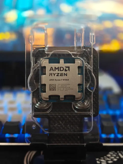 Ryzen 7 9700x