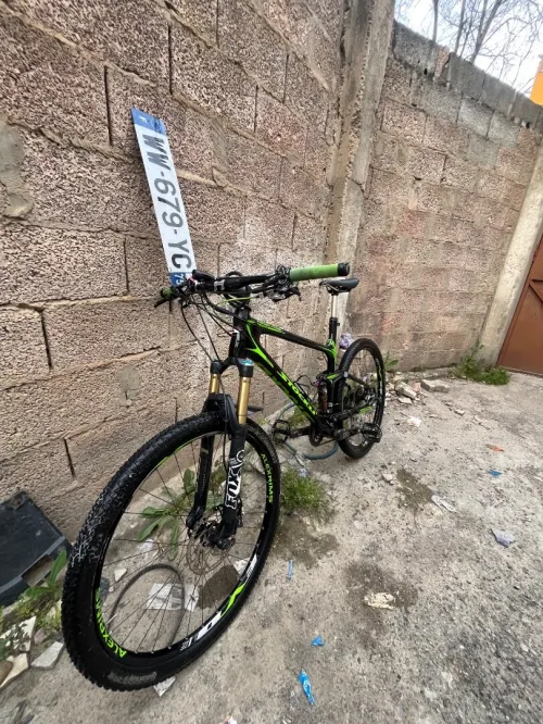 Velo VTT Stöckli 650b  Carbon fibre 27.5 L