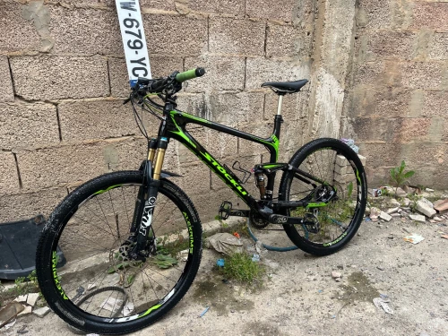 Velo VTT stockli carbon fibre